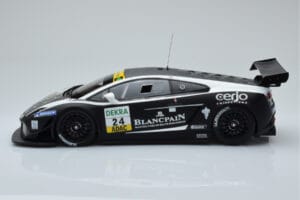 Lamborghini Gallardo LP600+ GT3 Reiter Engineering #24 N. Hayek / P. Kox ADAC GT Masters 2011 Minichamps 1:18 151111124 Metal - imagen 3 de 6