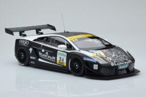 Lamborghini Gallardo LP600+ GT3 Reiter Engineering #24 N. Hayek / P. Kox ADAC GT Masters 2011 Minichamps 1:18 151111124 Metal - imagen 4 de 6