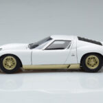 Lamborghini Miura SV Blanco AUTOart 1:18 - image 5 of 8