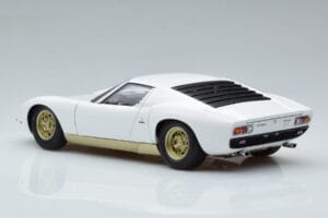 Lamborghini Miura SV Blanco AUTOart 1:18 74544 Metal - imagen 7 de 8