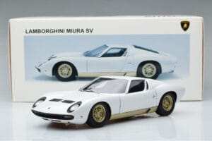 Lamborghini Miura SV Blanco AUTOart 1:18 74544 Metal - imagen 8 de 8