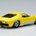 Lamborghini Miura SV Amarillo Kyosho 1:18 - image 3 of 11