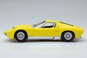Lamborghini Miura SV Amarillo Kyosho 1:18 08317Y Metal - imagen 5 de 11