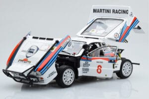 Lancia 037 Martini #8 A. Bettega / M. Perissinot Safari Rally 1985 Kyosho 1:18 08306J Metal - imagen 2 de 8
