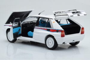 Lancia Delta HF Integrale 6 Blanco Kyosho 1:18 08344E Metal - imagen 3 de 8