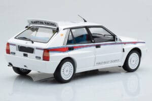 Lancia Delta HF Integrale 6 Blanco Kyosho 1:18 08344E Metal - imagen 4 de 8