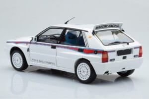 Lancia Delta HF Integrale 6 Blanco Kyosho 1:18 08344E Metal - imagen 7 de 8