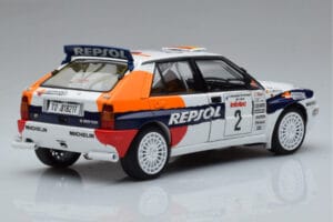 Lancia Delta HF Integrale Evoluzione #2 C. Sainz / L. Moya Tour de Corse 1993 Kyosho 1:18 08348J Metal - imagen 3 de 9