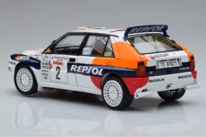Lancia Delta HF Integrale Evoluzione #2 C. Sainz / L. Moya Tour de Corse 1993 Kyosho 1:18 08348J Metal - imagen 6 de 9