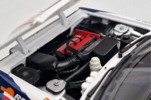 Lancia Delta HF Integrale Evoluzione #2 C. Sainz / L. Moya Tour de Corse 1993 Kyosho 1:18 08348J Metal - imagen 8 de 9