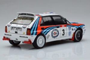 Lancia Delta HF Integrale Evoluzione #3 D. Auriol / B. Occelli Tour de Corse 1992 Kyosho 1:18 08348H Metal - imagen 3 de 9