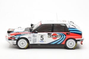 Lancia Delta Integrale 16V #5 J. Kankkunen / J. Piironen Rally Safari 1990 IXO 1:18 18RMC139C Metal - imagen 3 de 6