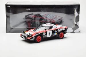 Lancia Stratos HF #1 Lancia Pirelli W. Rohrl / C. Geistdorfer Winners Dynabit Saarland Rallye 1978 Minichamps 1:18 155781701  - imagen 6 de 6