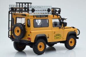 Land Rover Defender 90 Camel Trophy Borneo 1985 Almost Real 1:18 810213 Metal - imagen 3 de 8