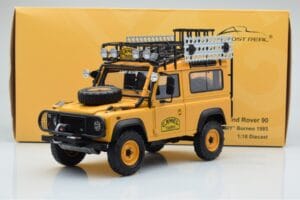 Land Rover Defender 90 Camel Trophy Borneo 1985 Almost Real 1:18 810213 Metal - imagen 8 de 8