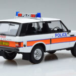 Land Rover Range Rover Policía Almost Real 1:18 - image 3 of 9