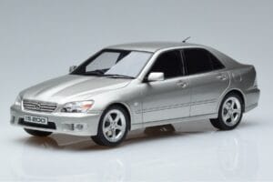 Lexus IS200 XE10 Plata Otto 1:18 OT991 Resina