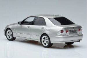 Lexus IS200 XE10 Plata Otto 1:18 OT991 Resina - imagen 5 de 6