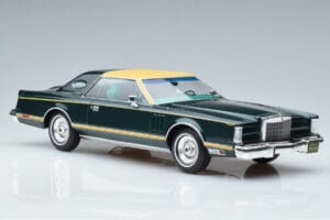 Lincoln Continental Mark V Verde Oscuro MCG 1:18 MCG18404 Metal - imagen 4 de 6
