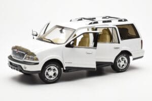 Lincoln Navigator Blanco AUTOart 1:18 72761 Metal - imagen 2 de 8
