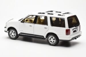 Lincoln Navigator Blanco AUTOart 1:18 72761 Metal - imagen 7 de 8