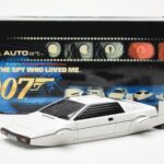 Lotus Esprit Type 79 James Bond The Spy Who Loved Me Submarine Blanco AUTOart 1:18 - image 2 of 8