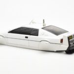 Lotus Esprit Type 79 James Bond The Spy Who Loved Me Submarine Blanco AUTOart 1:18 - image 4 of 8