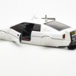 Lotus Esprit Type 79 James Bond The Spy Who Loved Me Submarine Blanco AUTOart 1:18 - image 7 of 8