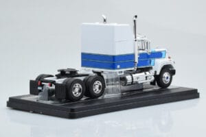Mack Superliner Magnum Blanco Azul IXO 1:43 TR165 Metal - imagen 2 de 6