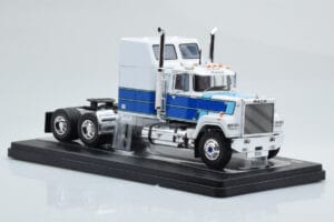 Mack Superliner Magnum Blanco Azul IXO 1:43 TR165 Metal - imagen 4 de 6