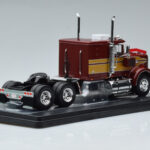 Marmon CHDT Rojo Oro IXO 1:43 - image 2 of 6