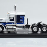 Marmon CHDT Blanco Azul IXO 1:43 - image 2 of 4