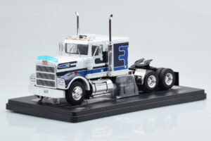 Marmon CHDT Blanco Azul IXO 1:43