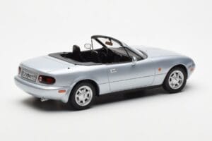 Mazda MX-5 NA Plata Norev 1:18 188023 Metal - imagen 2 de 7