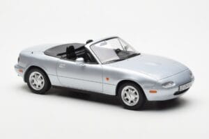 Mazda MX-5 NA Plata Norev 1:18 188023 Metal - imagen 5 de 7