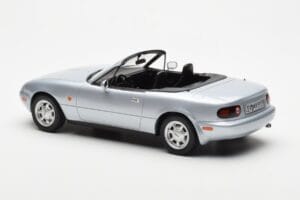 Mazda MX-5 NA Plata Norev 1:18 188023 Metal - imagen 6 de 7