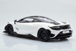 McLaren 765LT Blanco GT Spirit 1:18 GT861 Resina - imagen 5 de 6