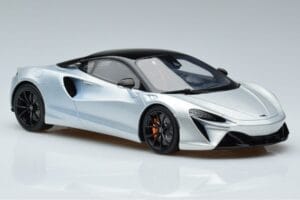 McLaren Artura Plata GT Spirit 1:18 GT873 Resina - imagen 4 de 6