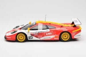 McLaren F1 GTR #40 J. O'Rourke / M. Sugden / P. Auberlein EMI 24 Hours of Le Mans 1996 UT Models 1:18 39820 Metal - imagen 3 de 6