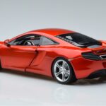 McLaren MP4-12C Con Figura Stig Top Gear Minichamps 1:18 519101330 Metal - image 6 of 7