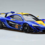 McLaren P1 GTR Azul Con Franjas Amarillas AUTOart 1:18 - image 5 of 7