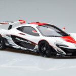 McLaren P1 GTR Blanco Brillante Con Franjas Rojas AUTOart 1:18 - image 5 of 7