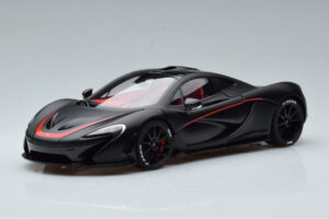 McLaren P1 Negro Mate AUTOart 1:18