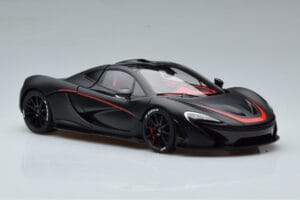 McLaren P1 Negro Mate AUTOart 1:18 76027 Metal - imagen 5 de 9