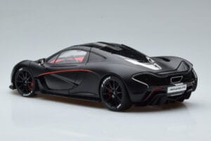 McLaren P1 Negro Mate AUTOart 1:18 76027 Metal - imagen 6 de 9