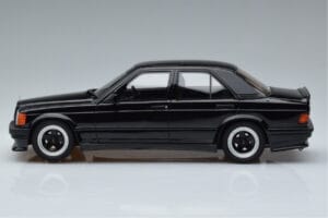 Mercedes 190E W201 2.3 AMG The Hammer Otto 1:18 OT754 Resina - imagen 3 de 6