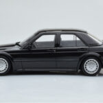 Mercedes 190E W201 2.5-16 Evo I Negro Otto 1:18 - image 3 of 6