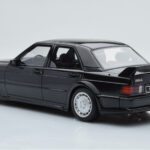 Mercedes 190E W201 2.5-16 Evo I Negro Otto 1:18 - image 5 of 6