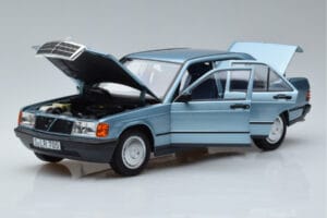 Mercedes 190E W201 Azul Claro Norev 1:18 183828 Metal - imagen 2 de 7