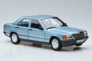 Mercedes 190E W201 Azul Claro Norev 1:18 183828 Metal - imagen 5 de 7